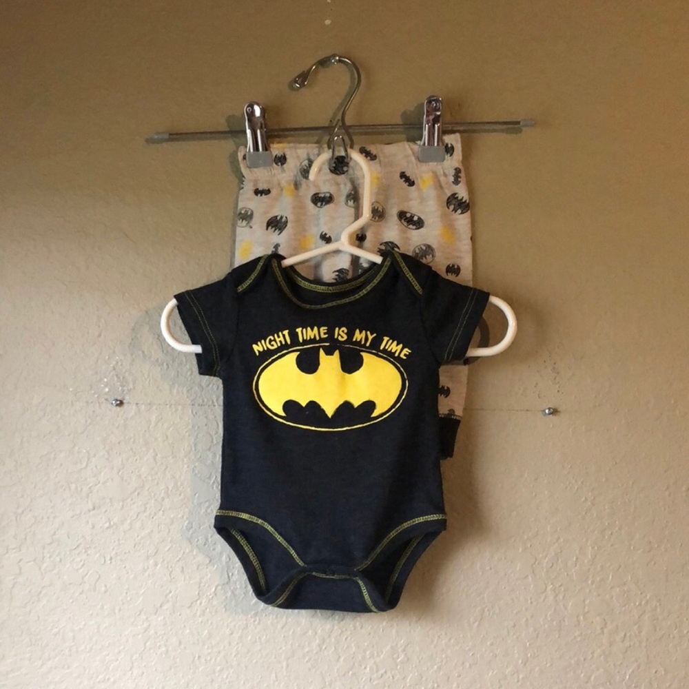 Boys Pajamas Set Batman Short Sleeve Shirt & Matching Pants Baby Boy 0-3 Months